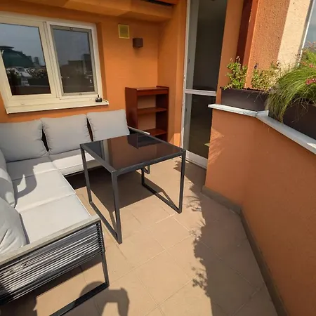 شقة Malt & Monarch