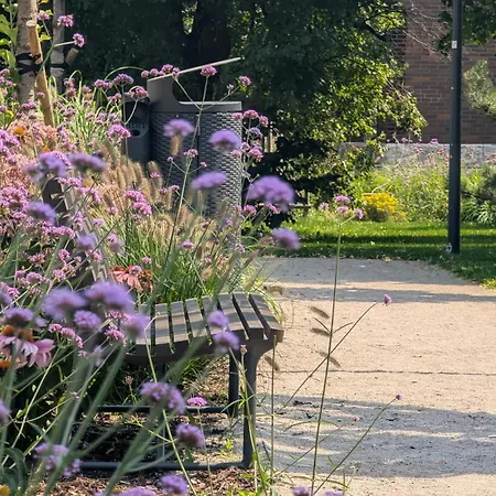 Malt & Monarch Apartmán *