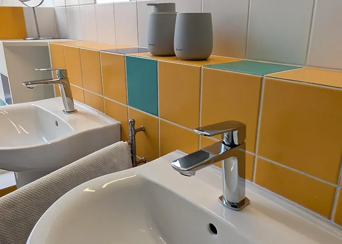 Apartment Malt & Monarch