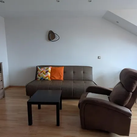 Malt & Monarch Apartment